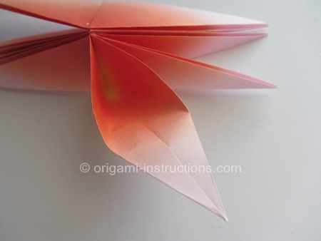 origami-2-unit-flower-step-18