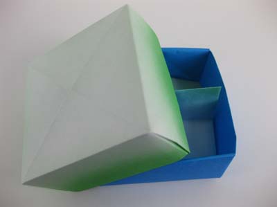 origami-box-with-cover-and-divider