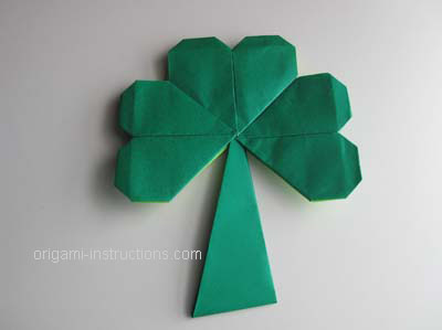 completed-origami-clover