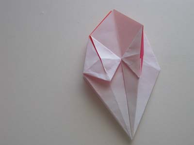 origami-day-lily-step-9