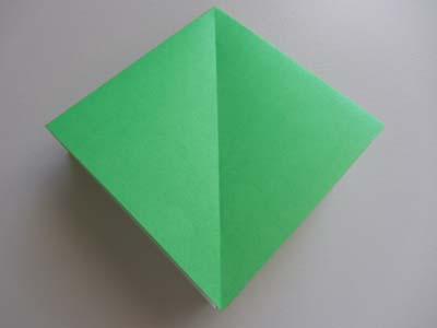 origami-dragon-head-step-1