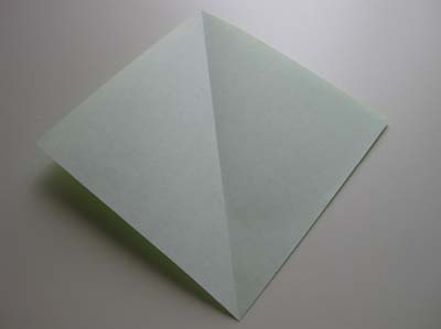 easy-origami-christmas-tree-step-2