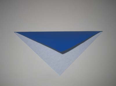 origami-triangle-fold-step-2