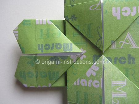 origami-four-leaf-clover-step-10