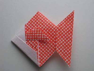 completed-origami-goldfish-with sturdier paper