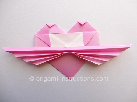 origami-heart-with-pleated-wings-step-15
