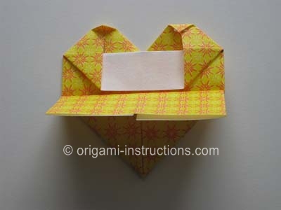 origami-heart-with-stand-step-15