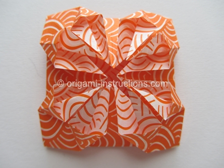 origami-kusudama-chrysanthemum-step-1