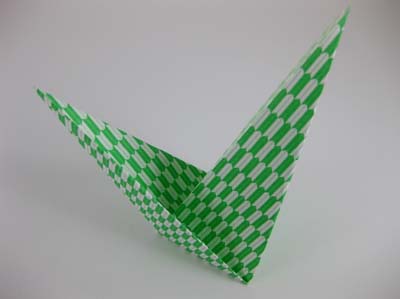 origami-lily-stem-step-7