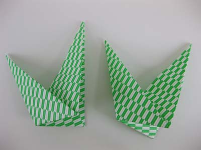 origami-lily-stem-step-8