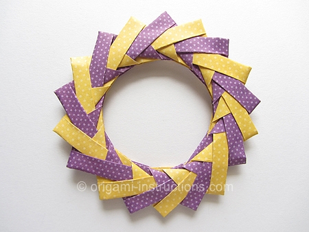 origami-modular-braided-wreath