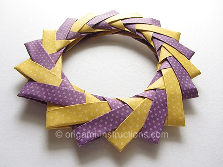 origami-modular-braided-wreath