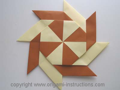 completed-modular-origami-pinwheel