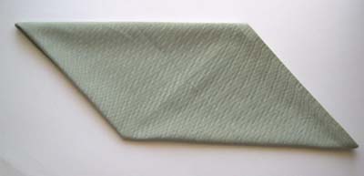 Napkin Folding - Bishop Hat - Photo Diagrams 4