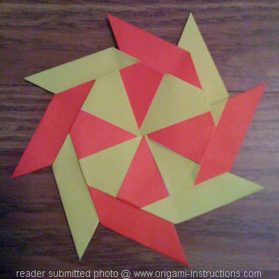Origami Modular Pinwheel at origami-instructions.com