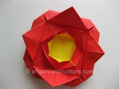 origami-rose-with-leaf-step-9