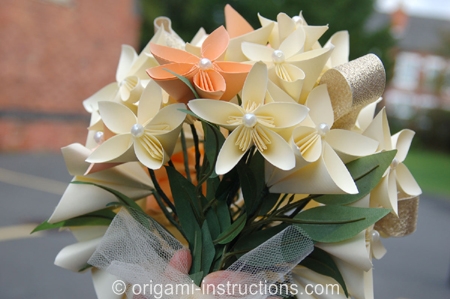 how to make origami flower bouquet step by step