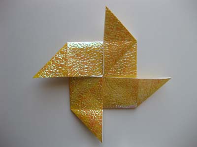 origami-windmill-step-3
